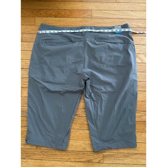 Columbia Women’s Capri Pants 22W Gray Plus Size Outdoor Hiking Travel Quick Dry - Picture 4 of 5